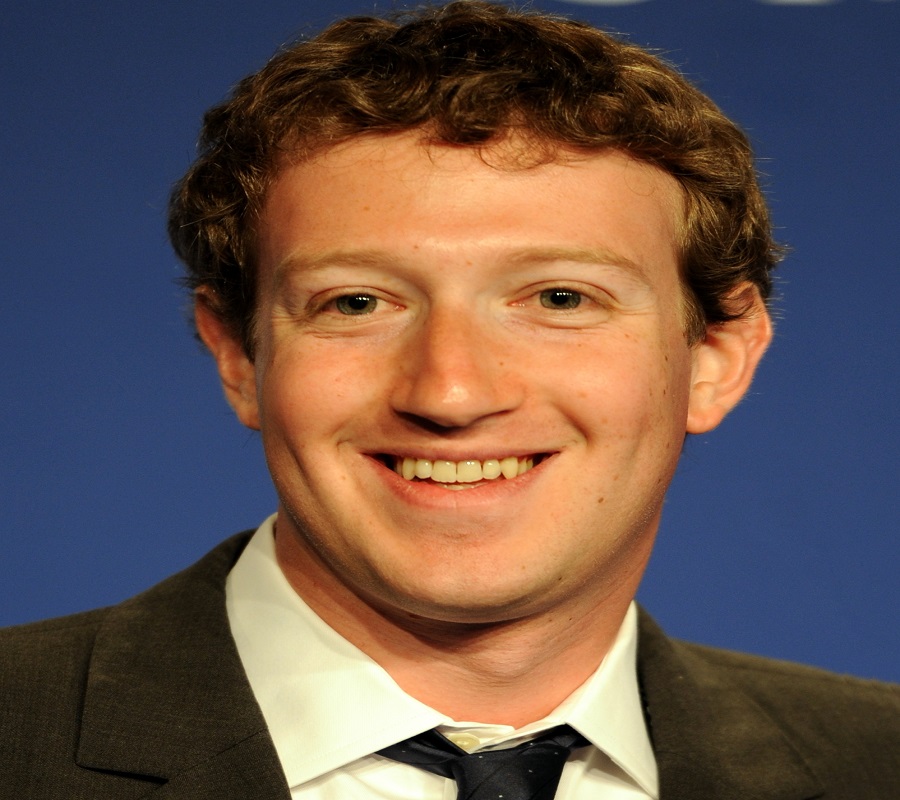 You are currently viewing Motivational Mark Zuckerberg Quotes and Sayings