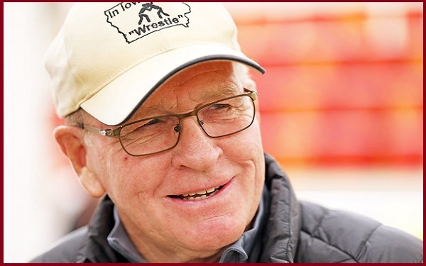 You are currently viewing Motivational Dan Gable Quotes And Sayings