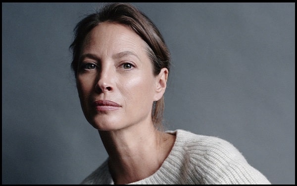 You are currently viewing Motivational Christy Turlington Quotes And Sayings