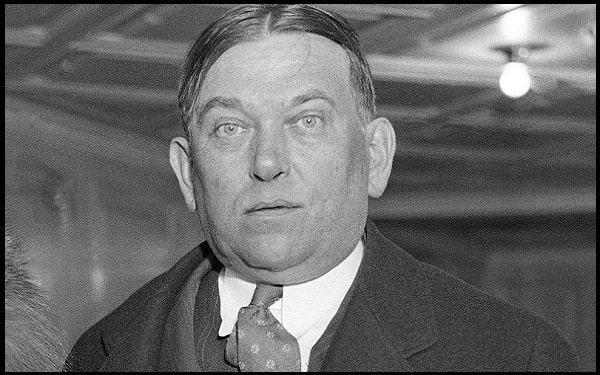 You are currently viewing Motivational HL Mencken Quotes And Sayings