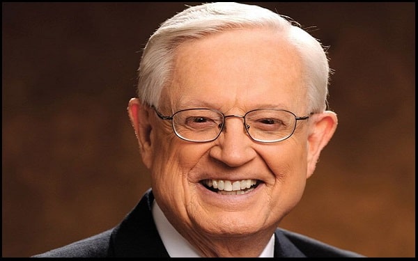 Best and Catchy Motivational Charles R Swindoll Quotes And Sayings