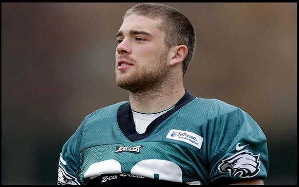 You are currently viewing Motivational Zach Ertz Quotes And Sayings